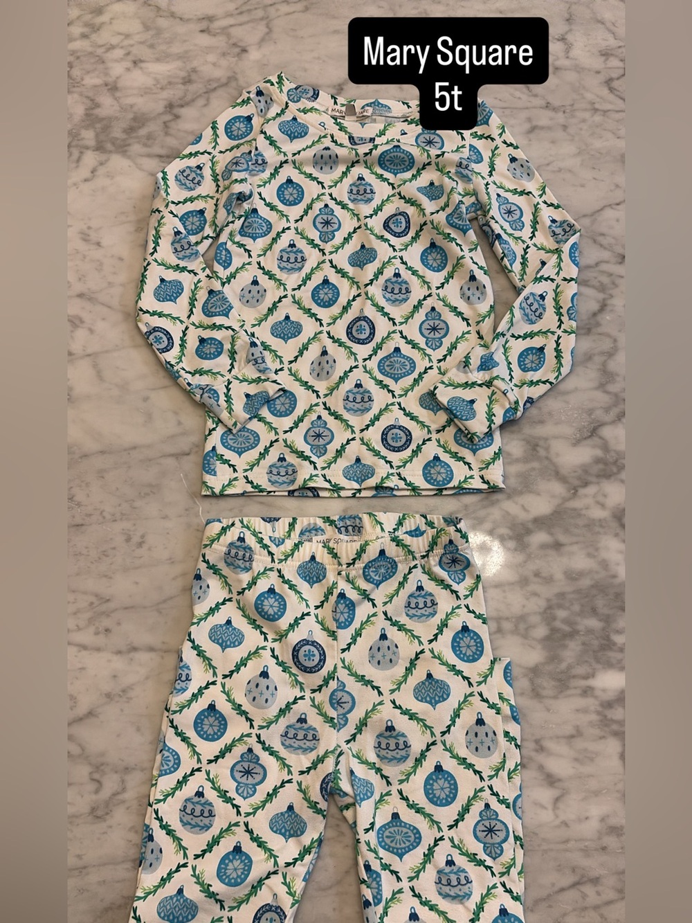 Mary Square Kids White Long-Sleeve Pajama Set with Blue Ornament Print - 5T